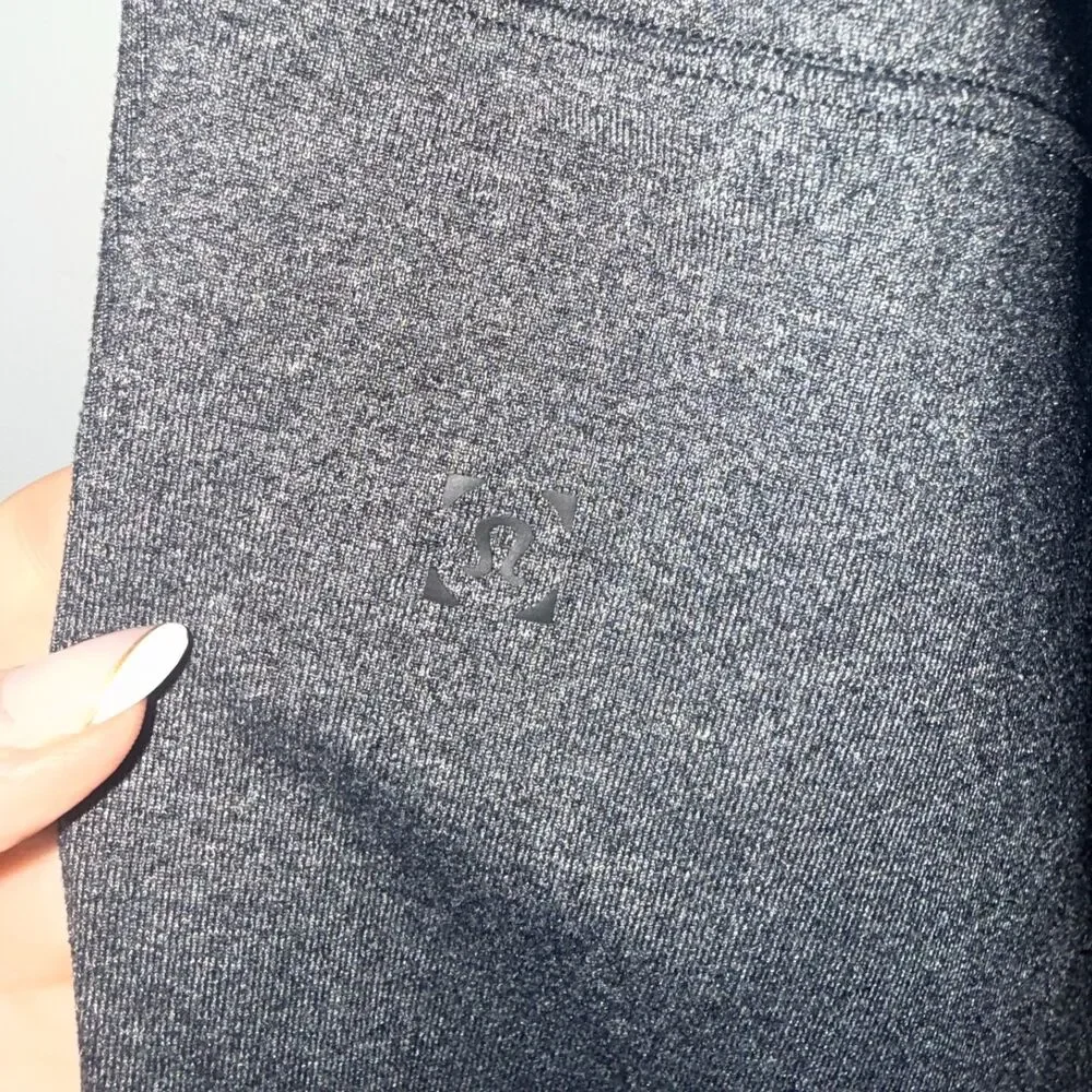 Lululemon Men's Discipline Pant - Gray L